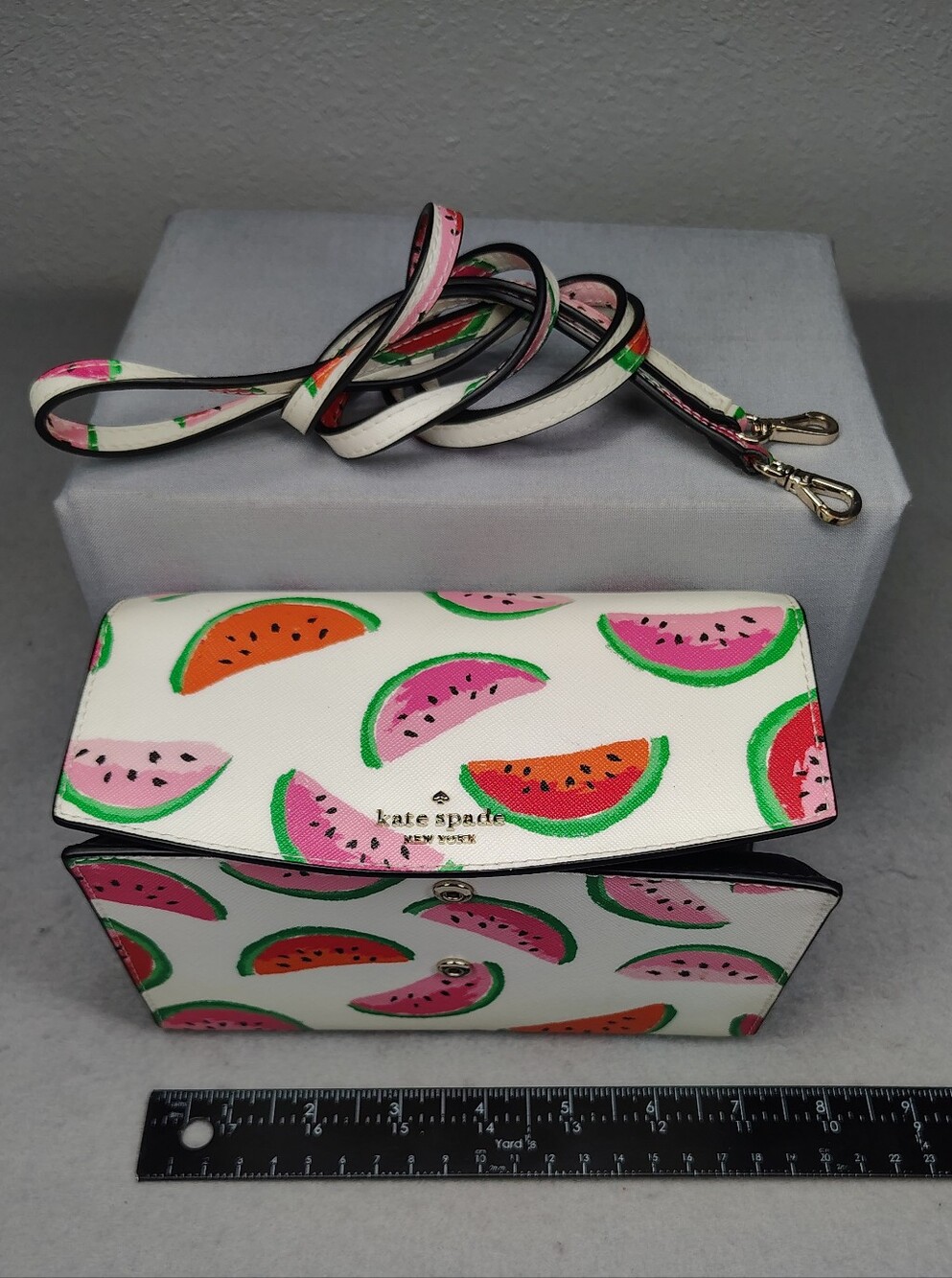 Kate Spade White Watermelon Print Crossbody Wallet w/Detachable Strap Brand New